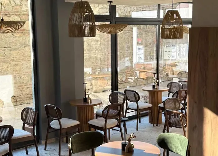 Hotel And Coffee Bar Old Bazaar Skopje